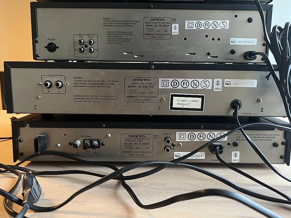 Onkyo Amplificatori: Onkyo Stereo Anlage – Usato da Biel/Bienne venduto da g.vasine 2