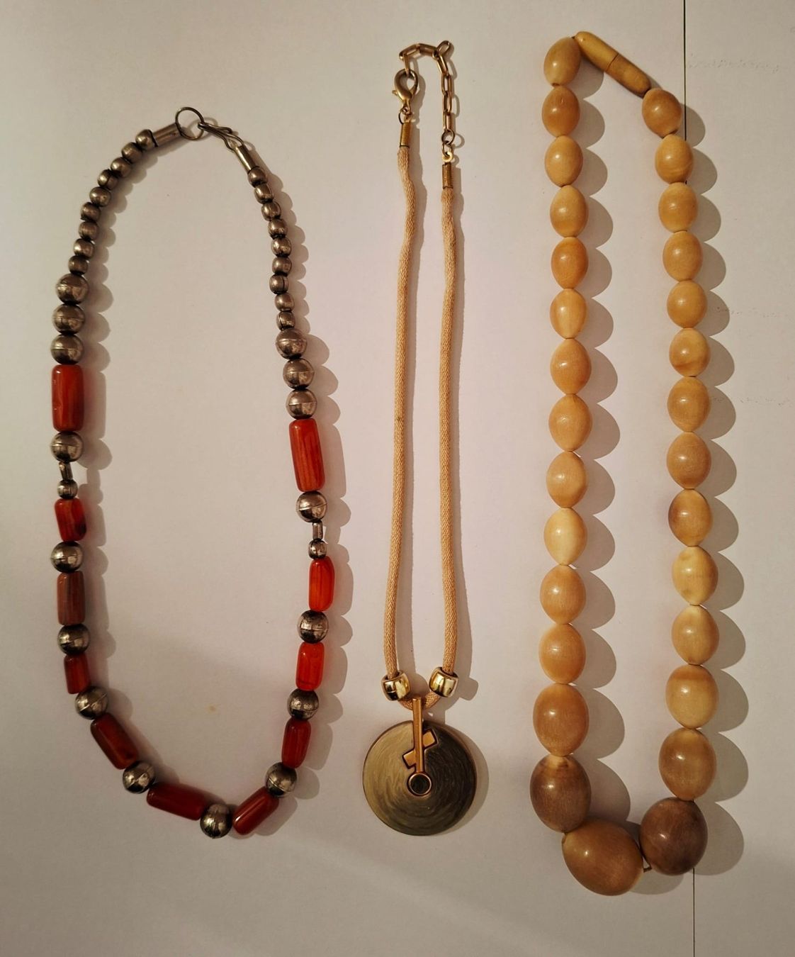 Ketten: 3 aparte Halsketten; eine davon Designerkette*** – Gebraucht aus Weiningen ZH von nic--ole 1