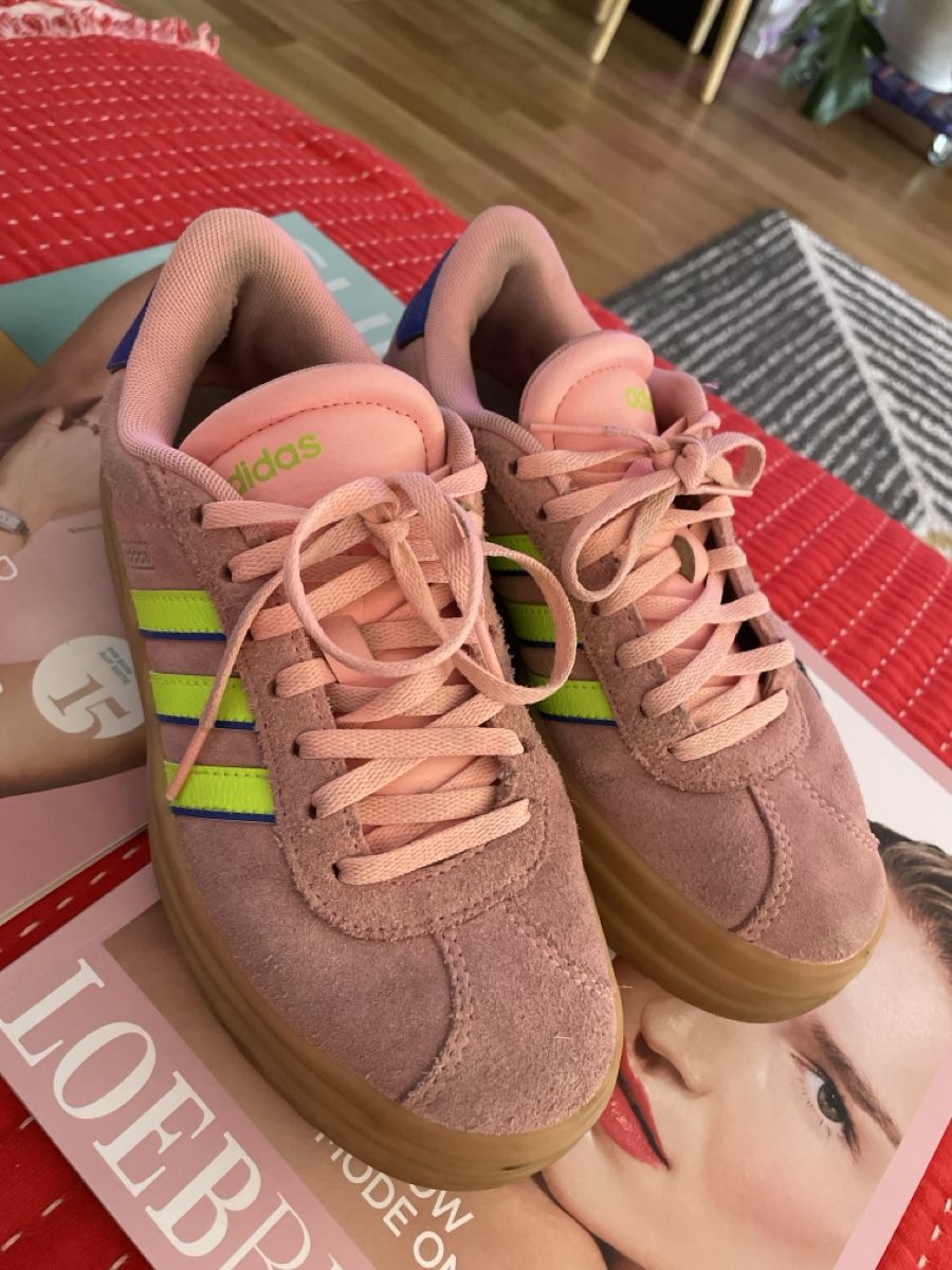 Adidas Scarpe da donna: Adidas Gr.36,5 – Usato da Schliern b.Köniz venduto da Nikk0tin