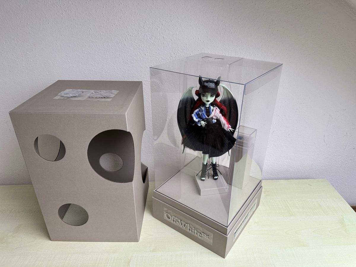 Bambole: Off-White Monster High Raven Rhapsody Puppe – Nuovo e nell'imballaggio originale da Zürich venduto da Kat_5557 6