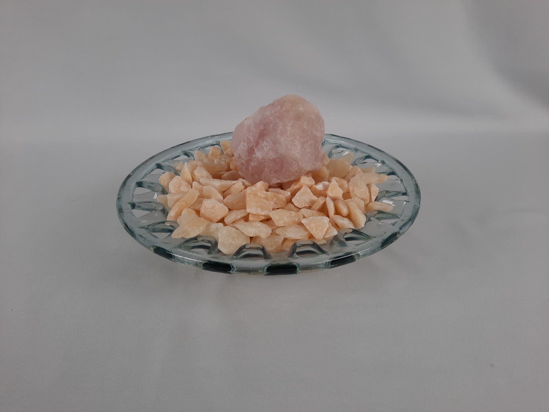 Pietre preziose: Dekorative Glasschale mit Edelsteinen – Usato da Beinwil am See venduto da Restwert_Beinwil 1