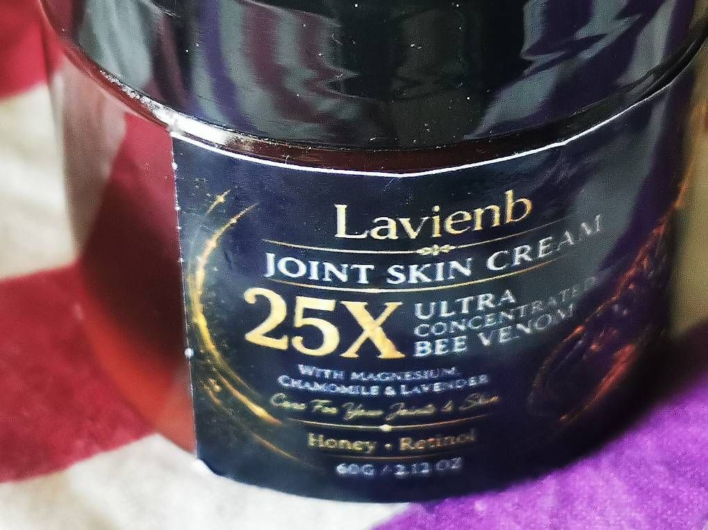 Kosmetik-& Massageliegen: Biengift Inhalt 60g – Gebraucht aus Brissago von dee07