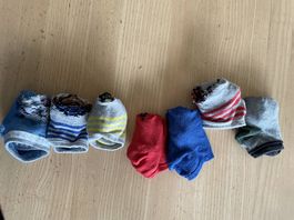 Tiefe Socken (Grösse 27-30)