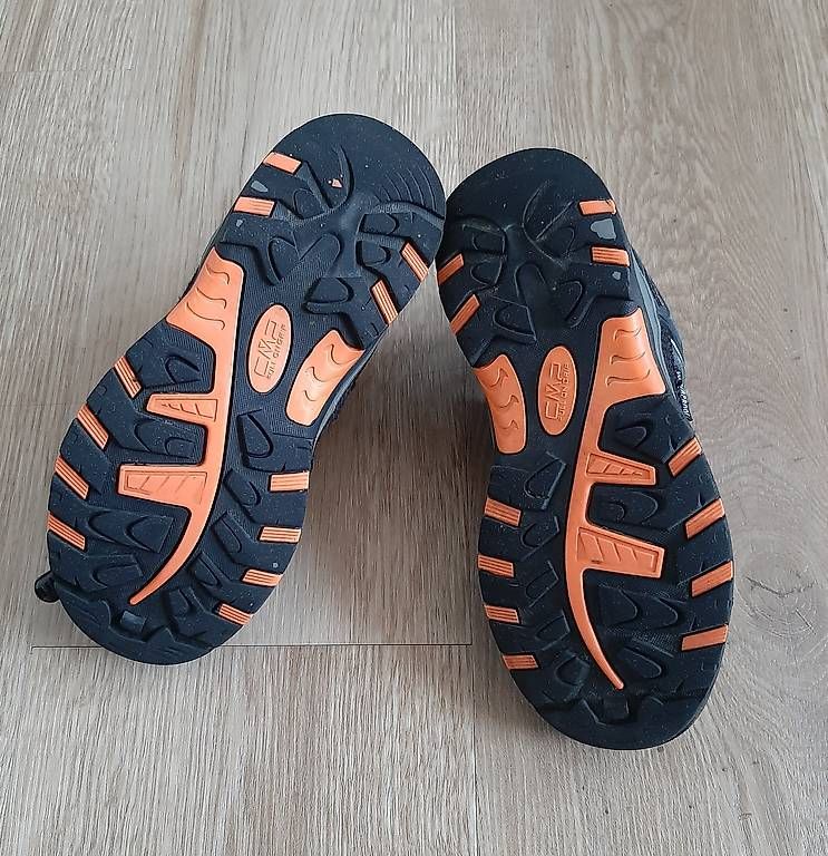CMP Scarpe per ragazzi: Trekkingschuhe Kids RIGEL LOW von CMP anthrazit/orange Gr.33 – Usato da Bütschwil venduto da enzian008 3