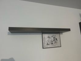 2x Wandregal schwarz in gutem Zustand (ohne Bild)