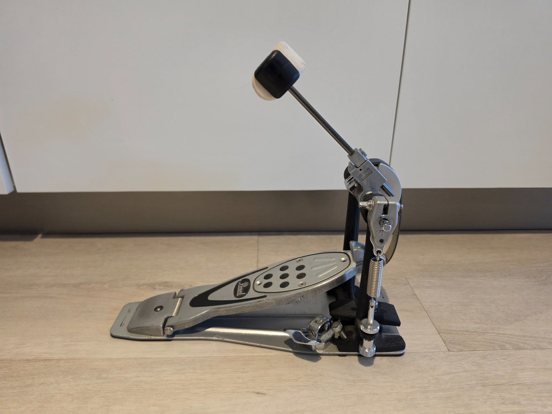 Musikinstrumente: Pearl Bass Drum Pedal – Gebraucht aus Zürich von Junge03 2