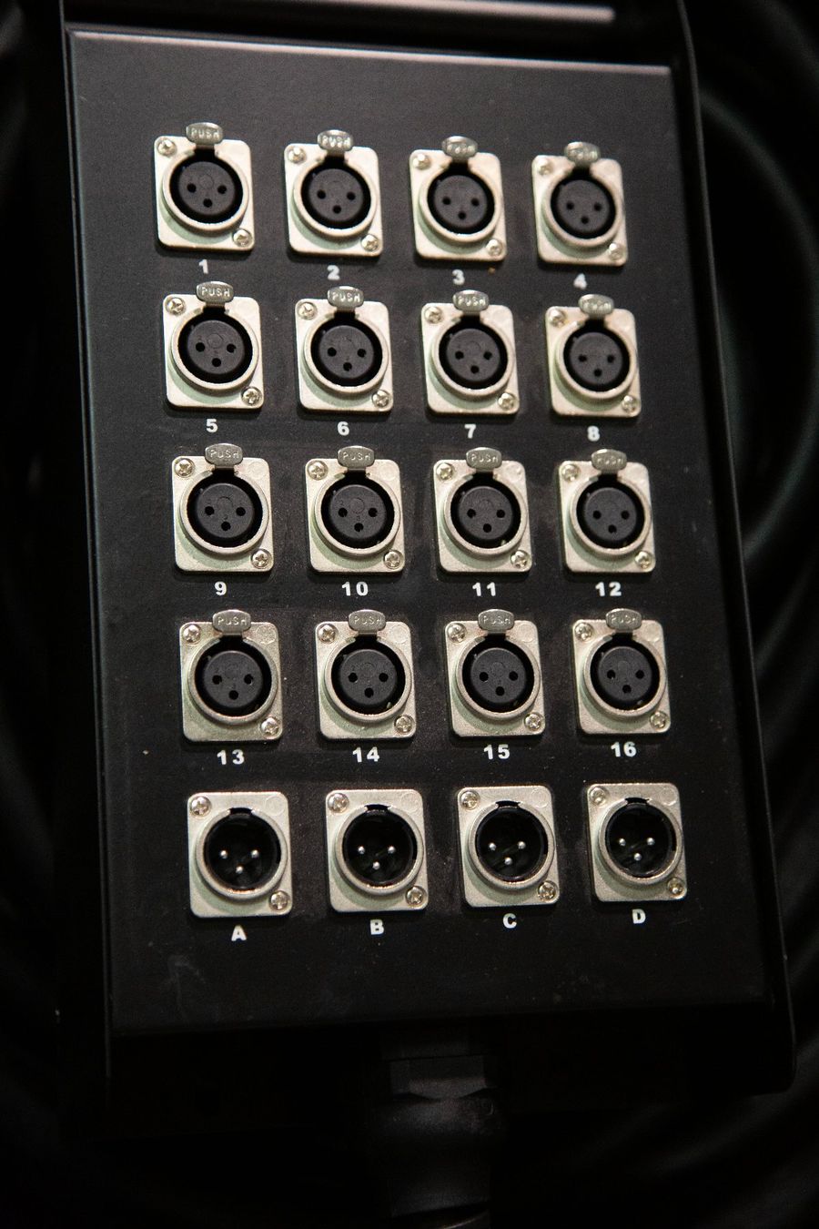Console di mixaggio: Professionelle Multicore 30m, Stagebox, 16/4 – Usato da Zürich venduto da Voggy73 1