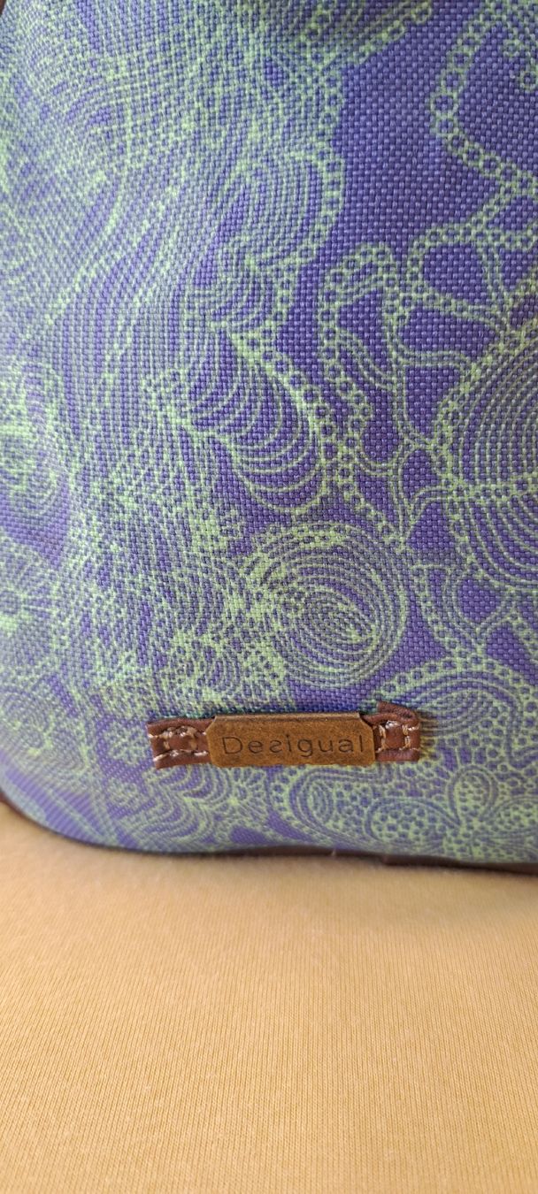 Desigual Borse da donna: Sac à main Desigual NEUF ! patchwork multicolore – Nuovo e nell'imballaggio originale da Meyrin venduto da gazon02 5