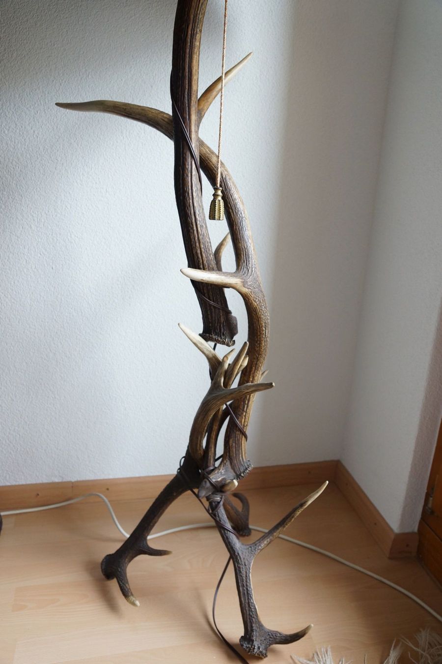 Lampade: Ständerlampe aus Hirschhorn – Usato da Obstalden venduto da Bavaria74 3