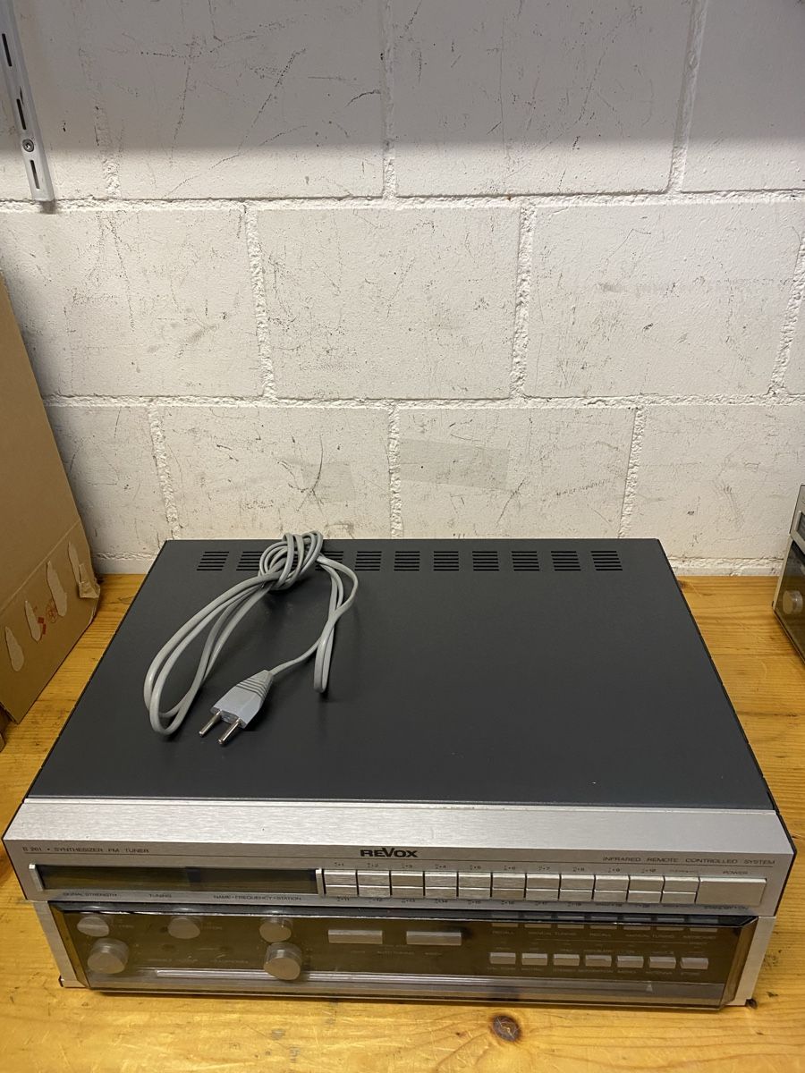 Revox Receiver: Revox B251, B261, B225 – Defekt aus Luzern von Harikan 4