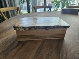 Aufbewahrungsbox aus Holz, handgefertigt