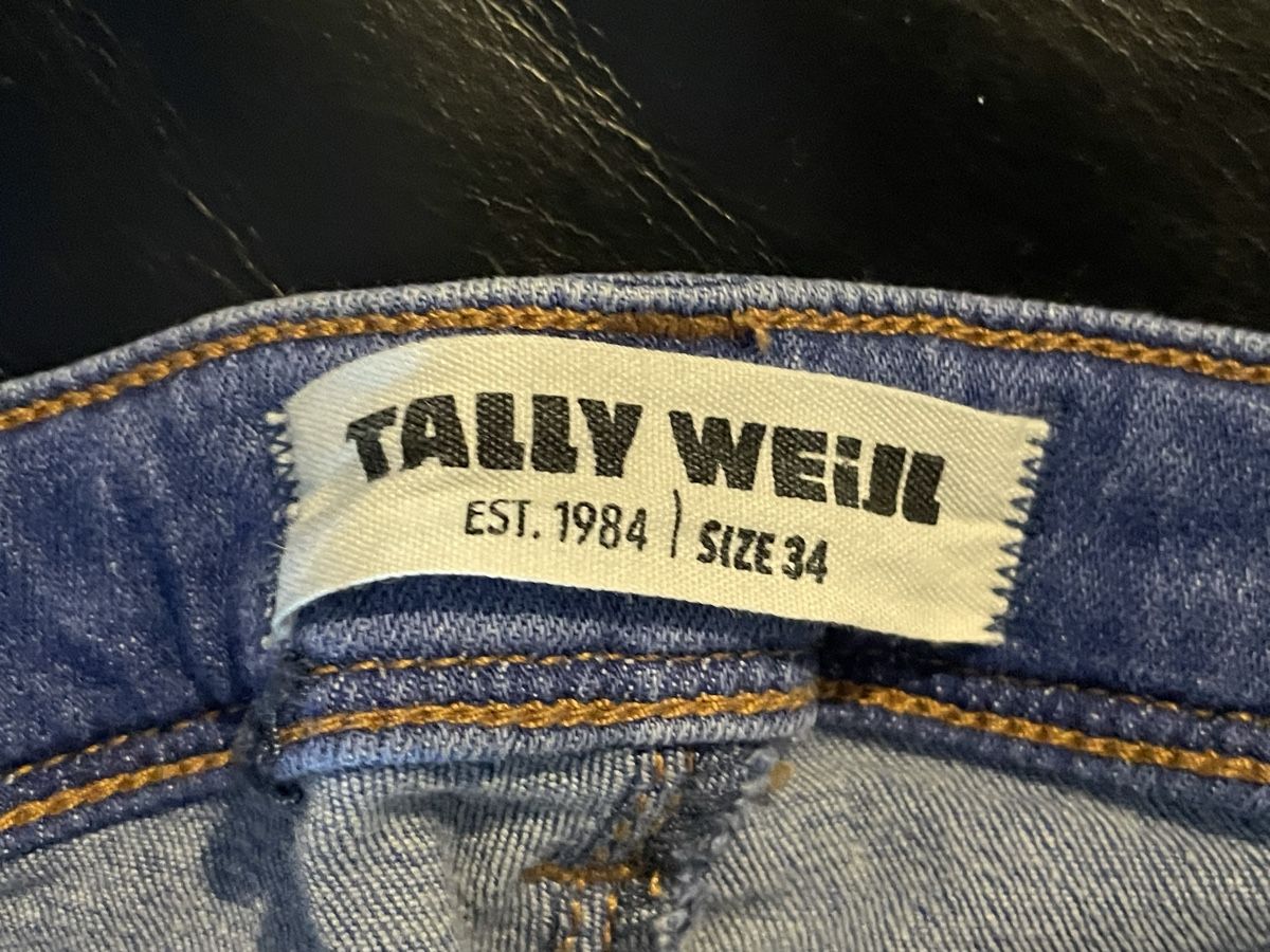 Tally Weijl Jeans: Jeans blau Gr.34 – Usato da Thun venduto da Jimmuli 3