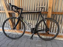 Road Racing Bike - with MAVIC CARBON wheels tubeless