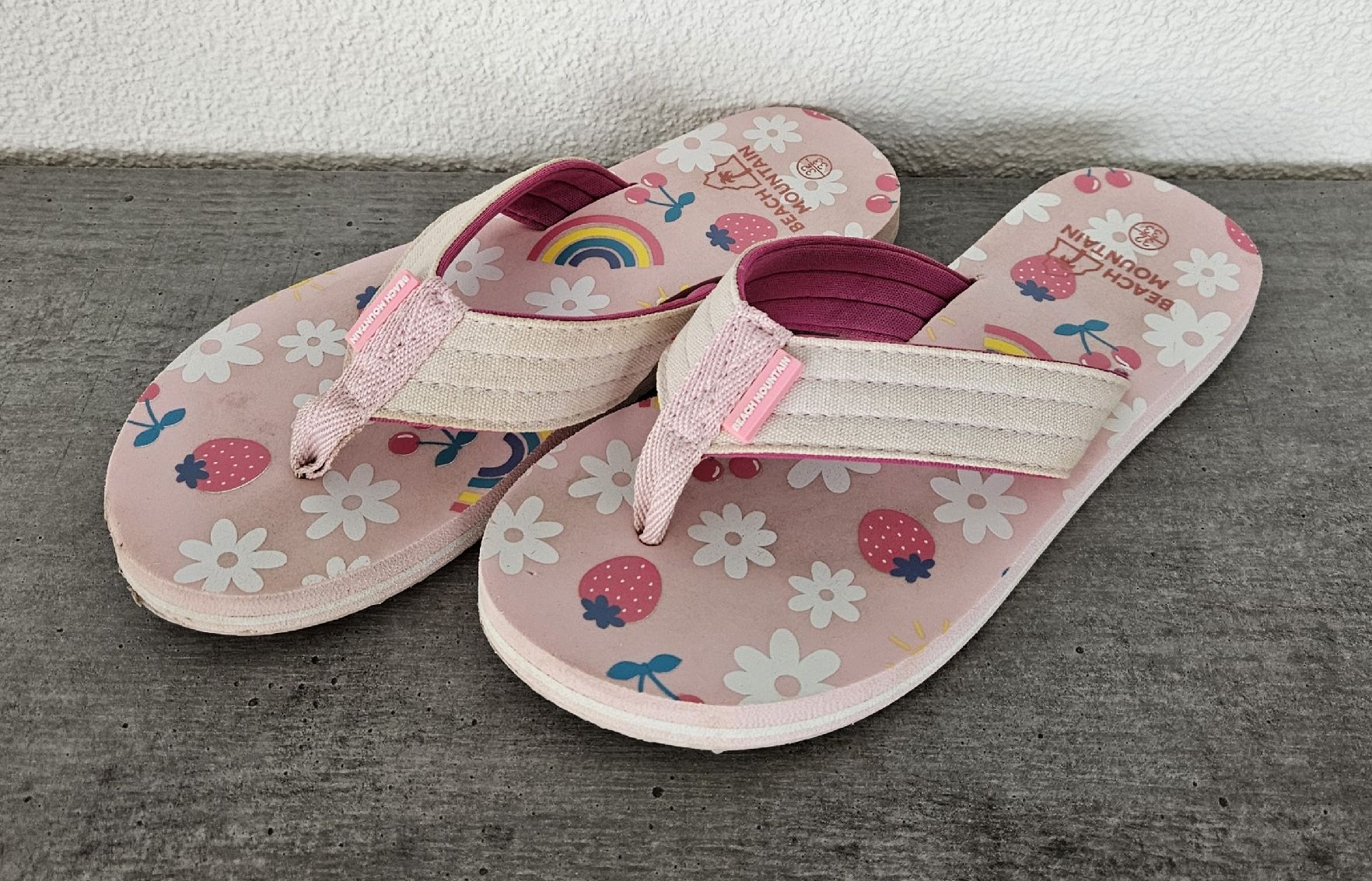 Schuhe für Mädchen: Flip-Flop Grösse 32/33 – Gebraucht aus Büron von rs_83