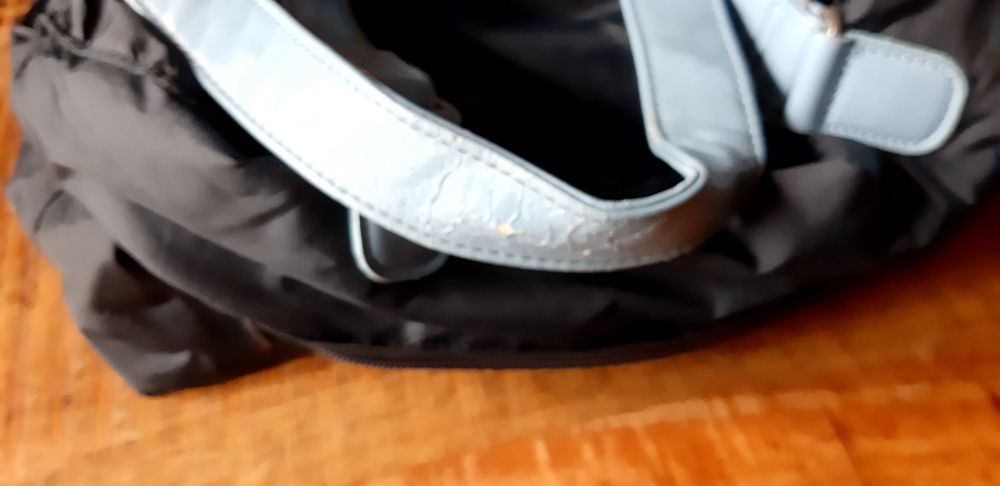 Puma Borse: Puma Shopper/Sporttasche mit Reißverschlüsse – Usato da Wiler b. Utzenstorf venduto da ryan81 3