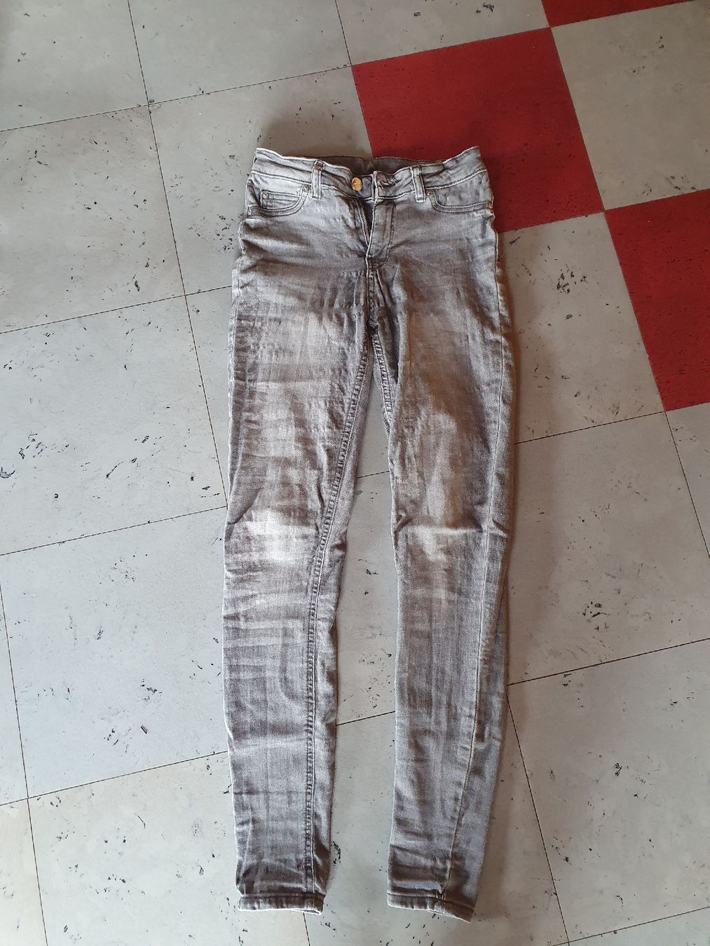 Jeans: Jeans – Usato da Moosseedorf venduto da Sonnenschein.. 1