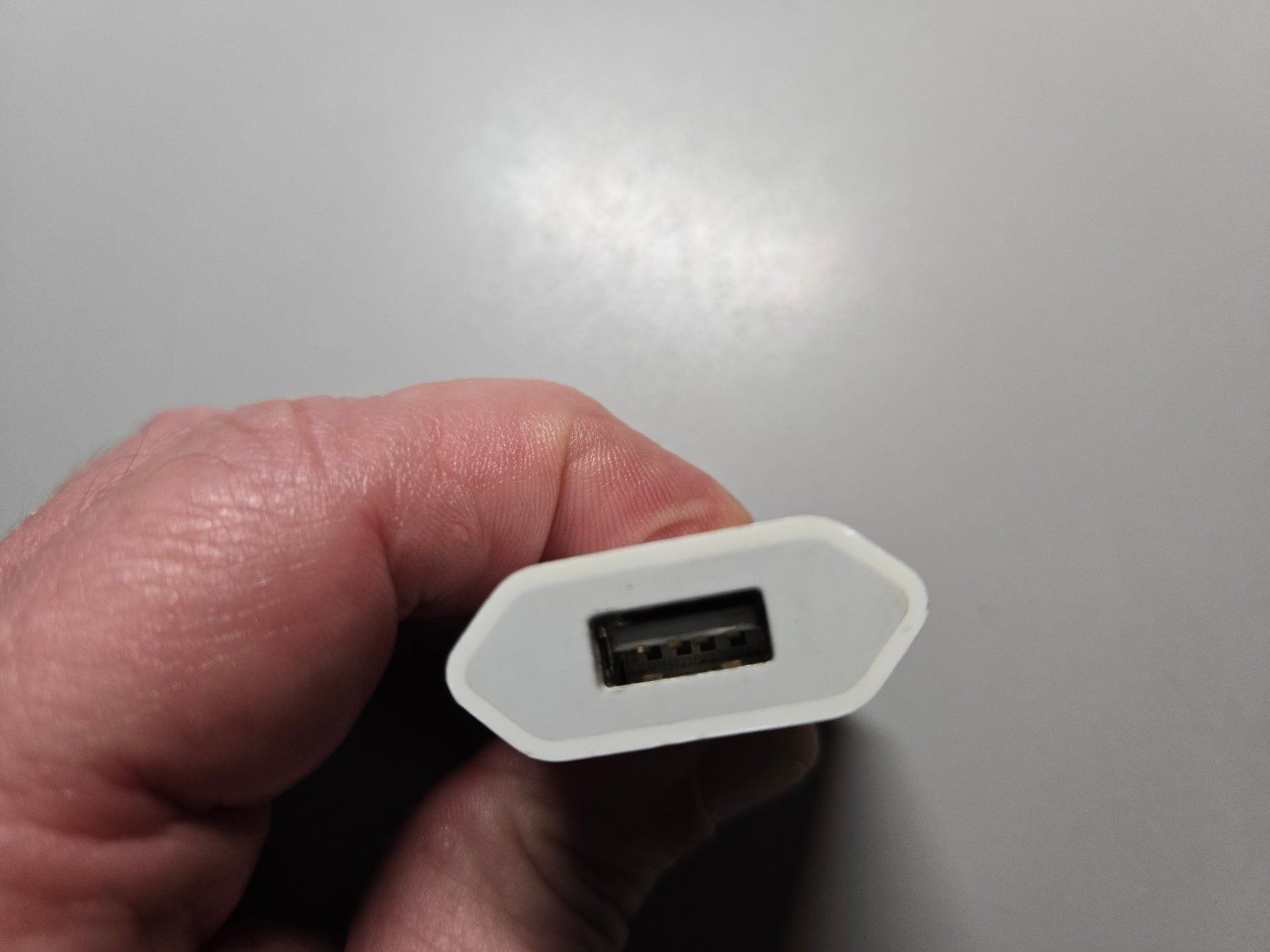 Apple Stecker: Apple USB Stecker – Gebraucht aus Altstätten SG von Tschuppben 1