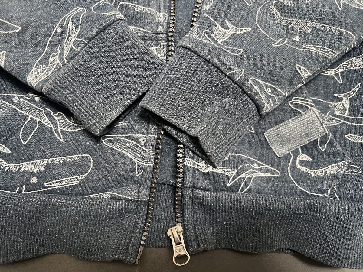 C&A Maglioni & Felpe: Pullover/Hoodie/Jäckchen Gr. 98/104 mit Wal 🐋 – Usato da Wohlenschwil venduto da SmokyAnnie 2