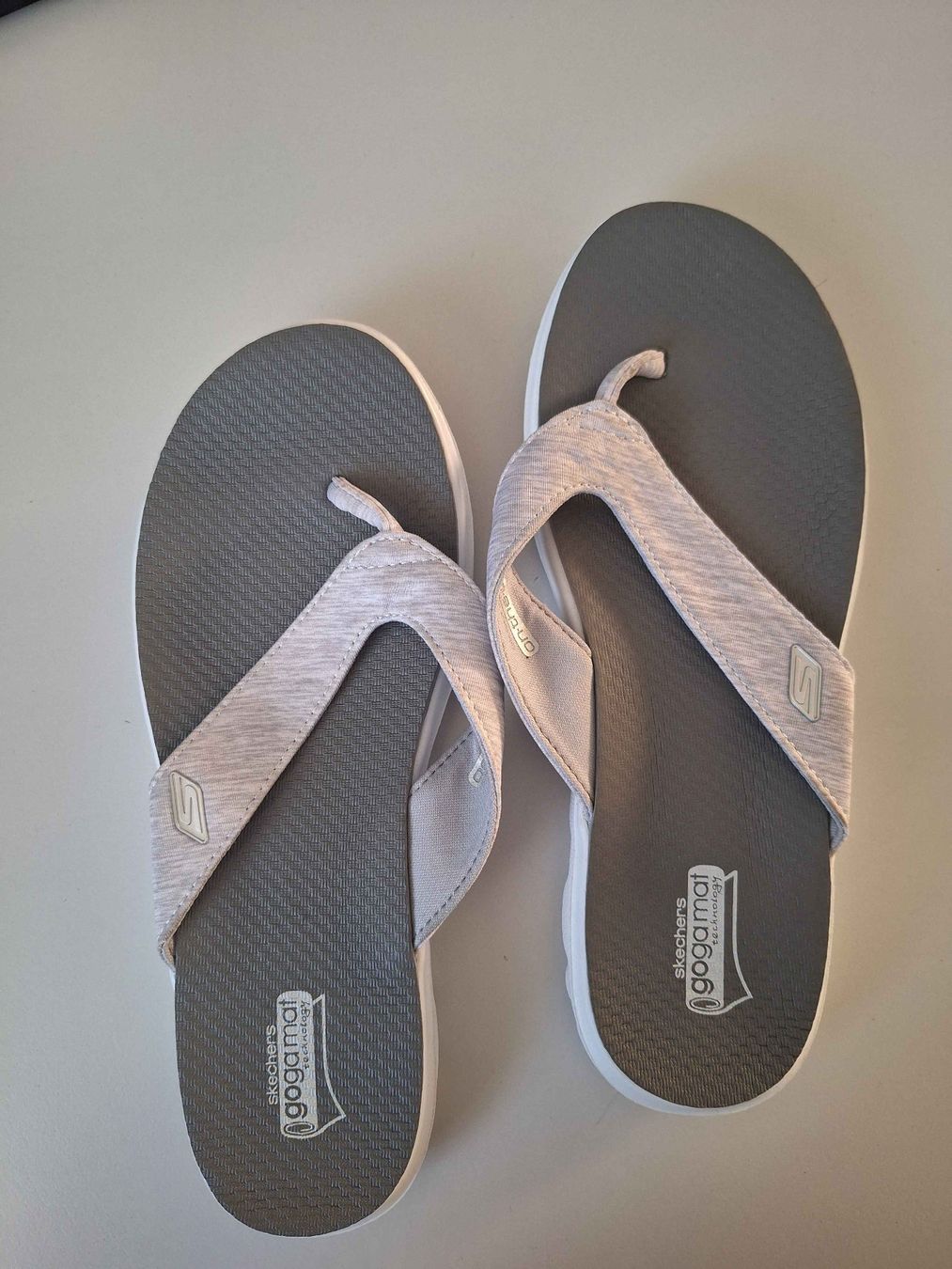 Skechers Damenschuhe: Sketchers Flip-Flops neu Gr. 38 – Neu (gemäss Beschreibung) aus Grenchen von LadyCalis