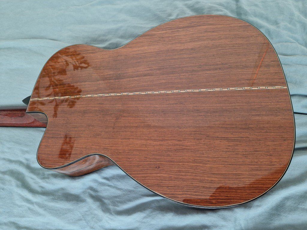 Musikinstrumente: 2015 Circa OM Cutaway Madagaskar/Adirondack – Gebraucht aus Würenlingen von brianlcox 5