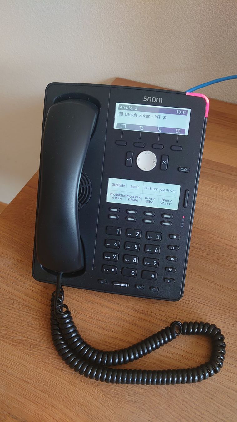 Snom Telefone: IP-Telefon Snom D745 – Gebraucht aus Brienz BE von Pacetrace