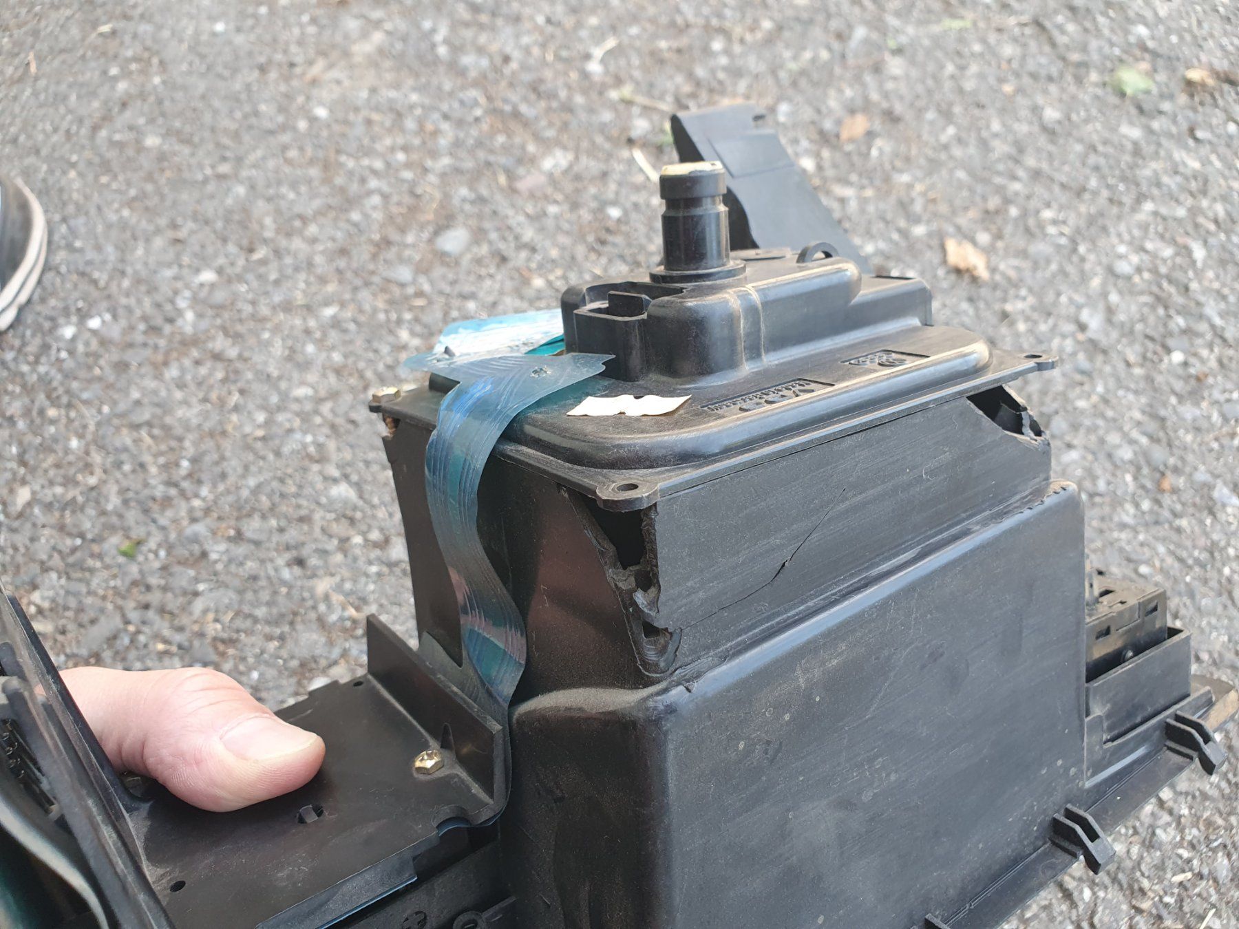 VW Tutti pezzi di ricambio auto: VW Bus T3 Tacho / Cockpit / Instrument. – Difettoso da Schönenberg ZH venduto da Technmech 3