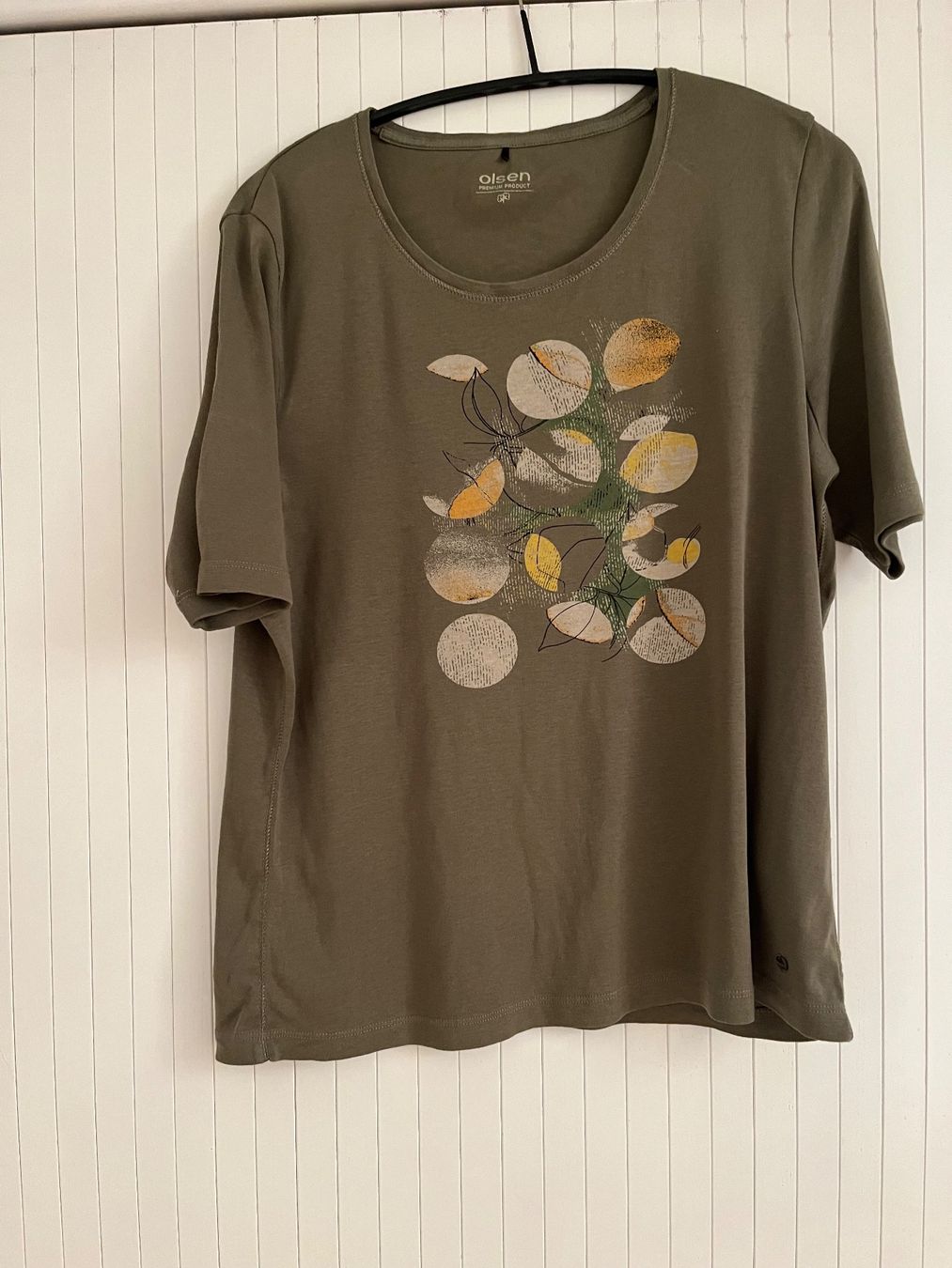 T-shirt: t-shirt Olsen vert olive – Usato da Delémont venduto da Kiki75