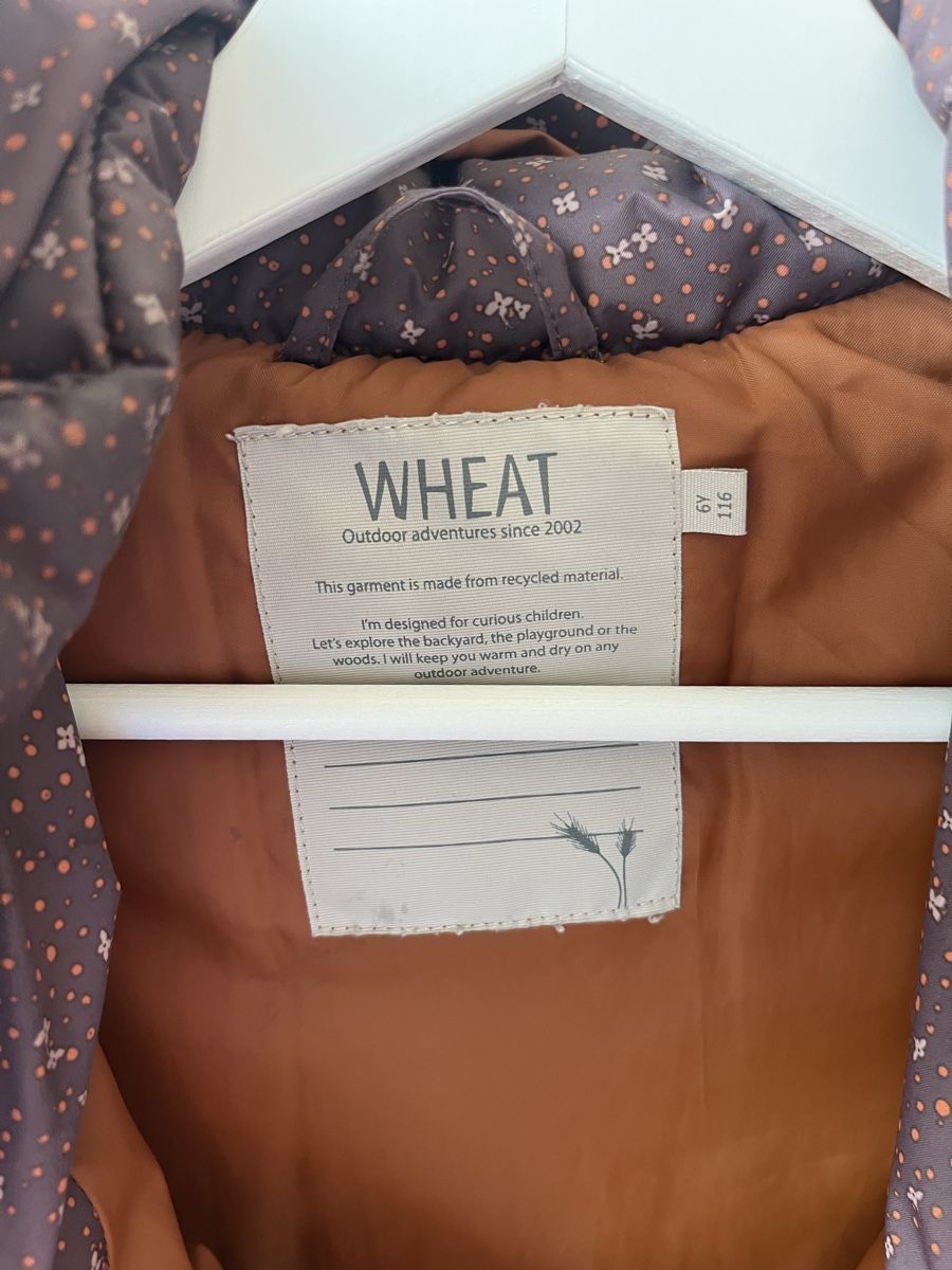 Wheat Giacche & Cappotti: Wheat Winterjacke mit Blumenmuster, Grösse 116 – Usato da Wauwil venduto da LoU-AiRiN 2