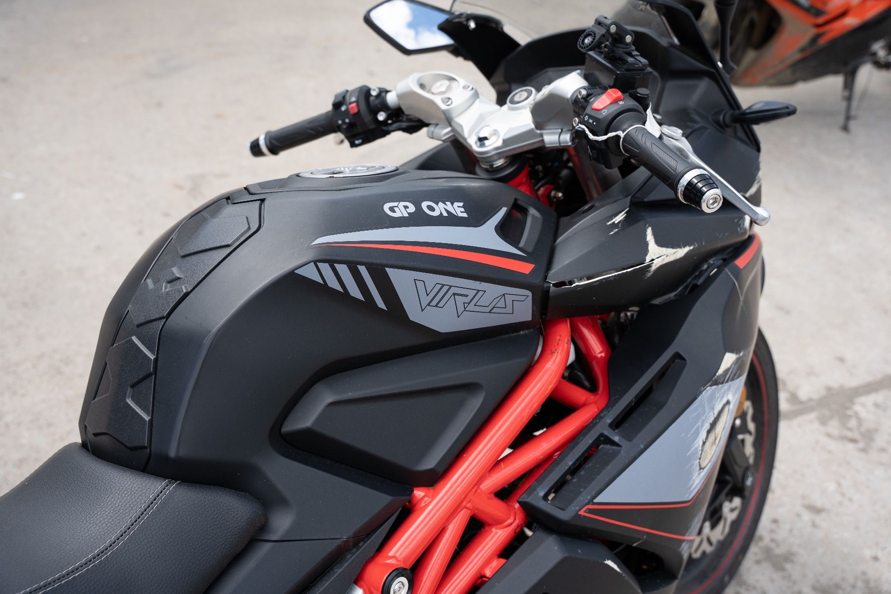 Strasse: Taro Gp ONE 125 – Defekt aus Affeltrangen von AutoZentrumAG 5