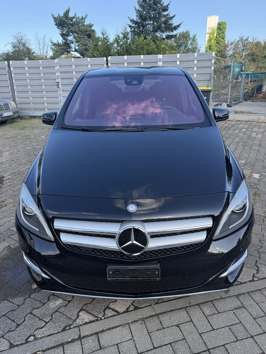 Mercedes-Benz Automobili: Mercedes-Benz B 250 e – Difettoso da Luzern venduto da Christian-07 2