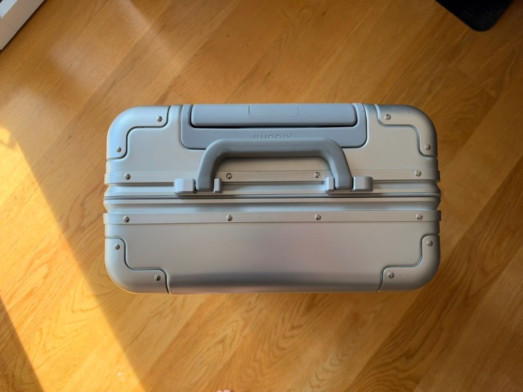 Valigie: Aluminium-Koffer 31 l – Silber – Usato da Winterthur venduto da pie_p66f 5