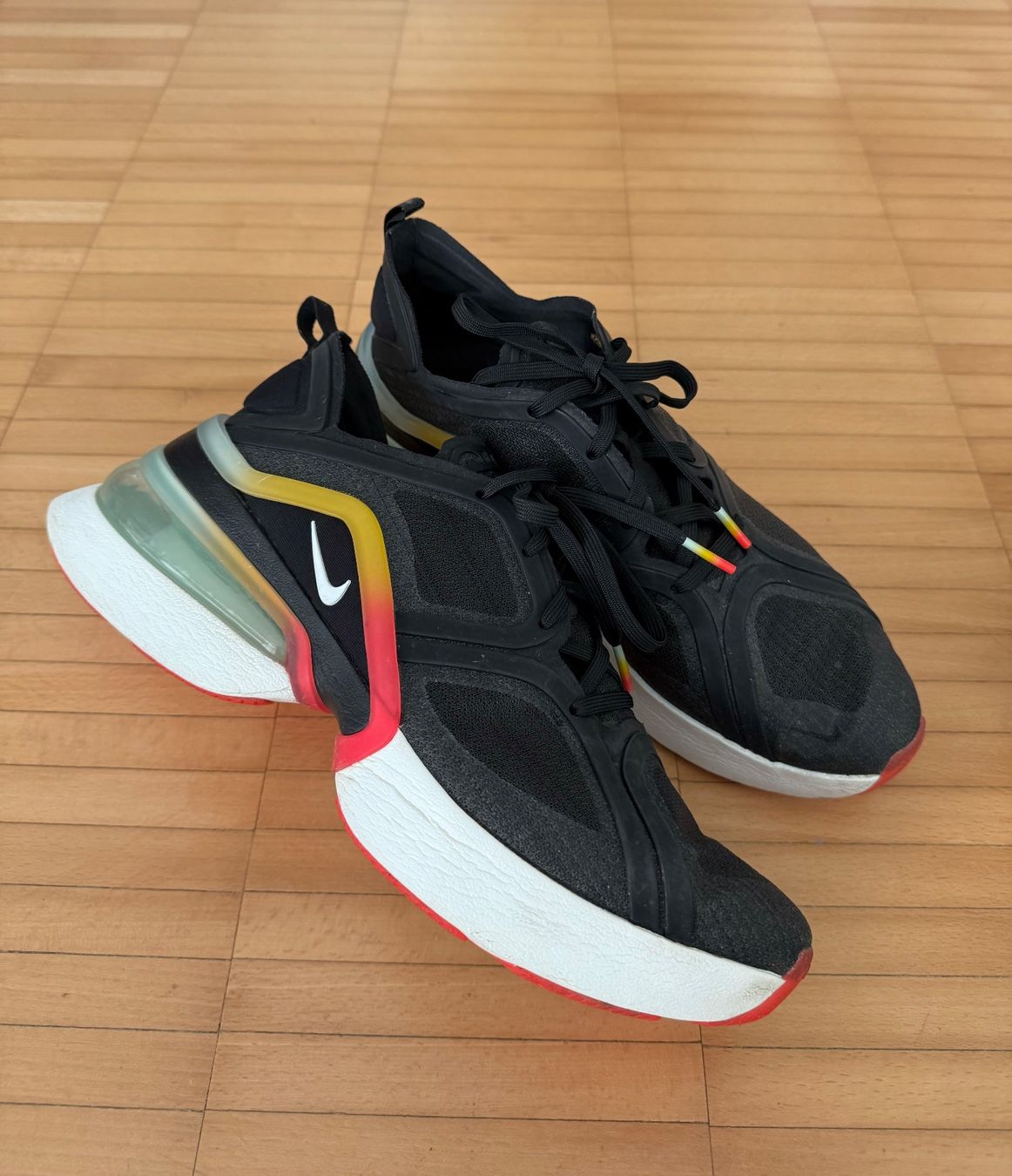 Nike Scarpe da donna: Nike Sneaker Damen Gr. 42 – Usato da Frauenfeld venduto da LIL_NA