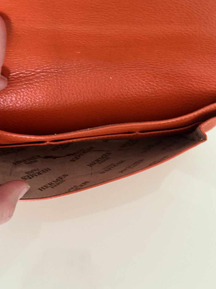 Hermès Portafogli: Hermes Geldbörse Orange Leder gebraucht – Usato da Zürich venduto da Mona-L 3