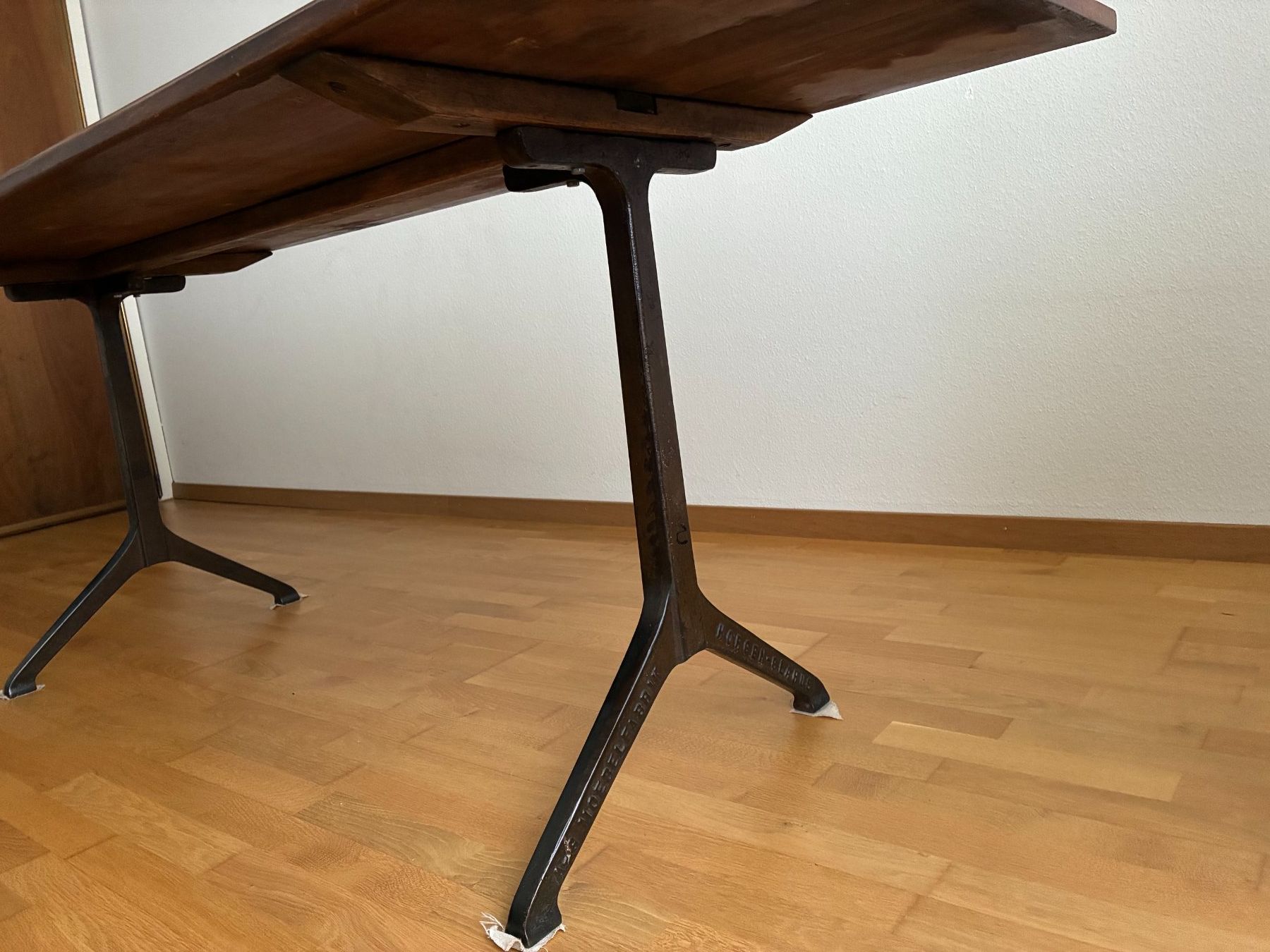 Horgen Glarus Tavoli: Original Beizen-/Esstisch, 1920/1930er, HorgenGlarus – Usato da Zürich venduto da mca_2cmz 1