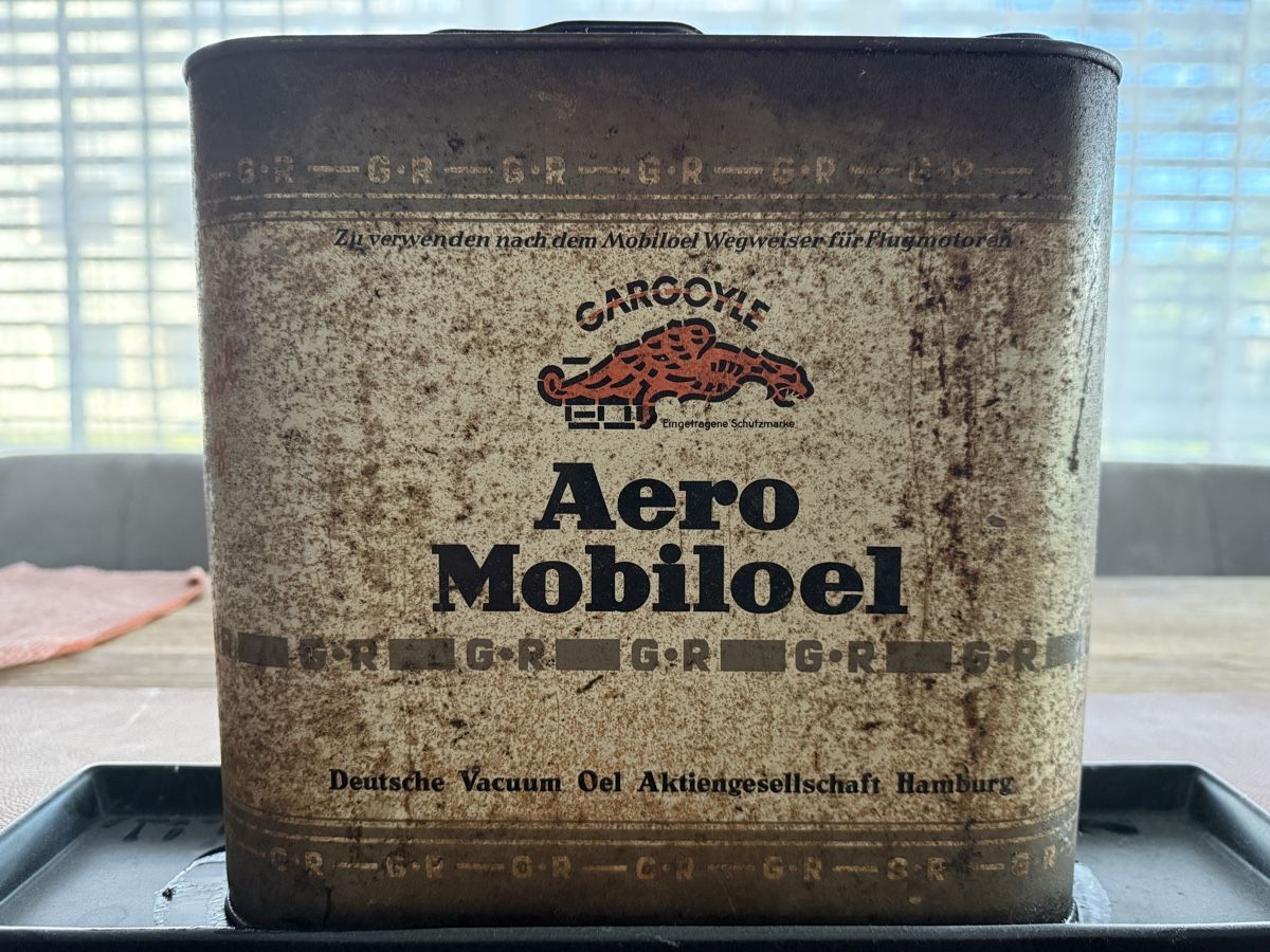 Huiles et additifs: Mobilöl Aero Mobiloel Gargoyle Blechdose – D'occasion à Ballwil par snap-master 1