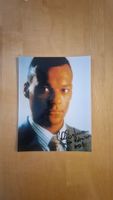 Colin Salmon (James Bond), Original Autogramm auf Grossfoto
