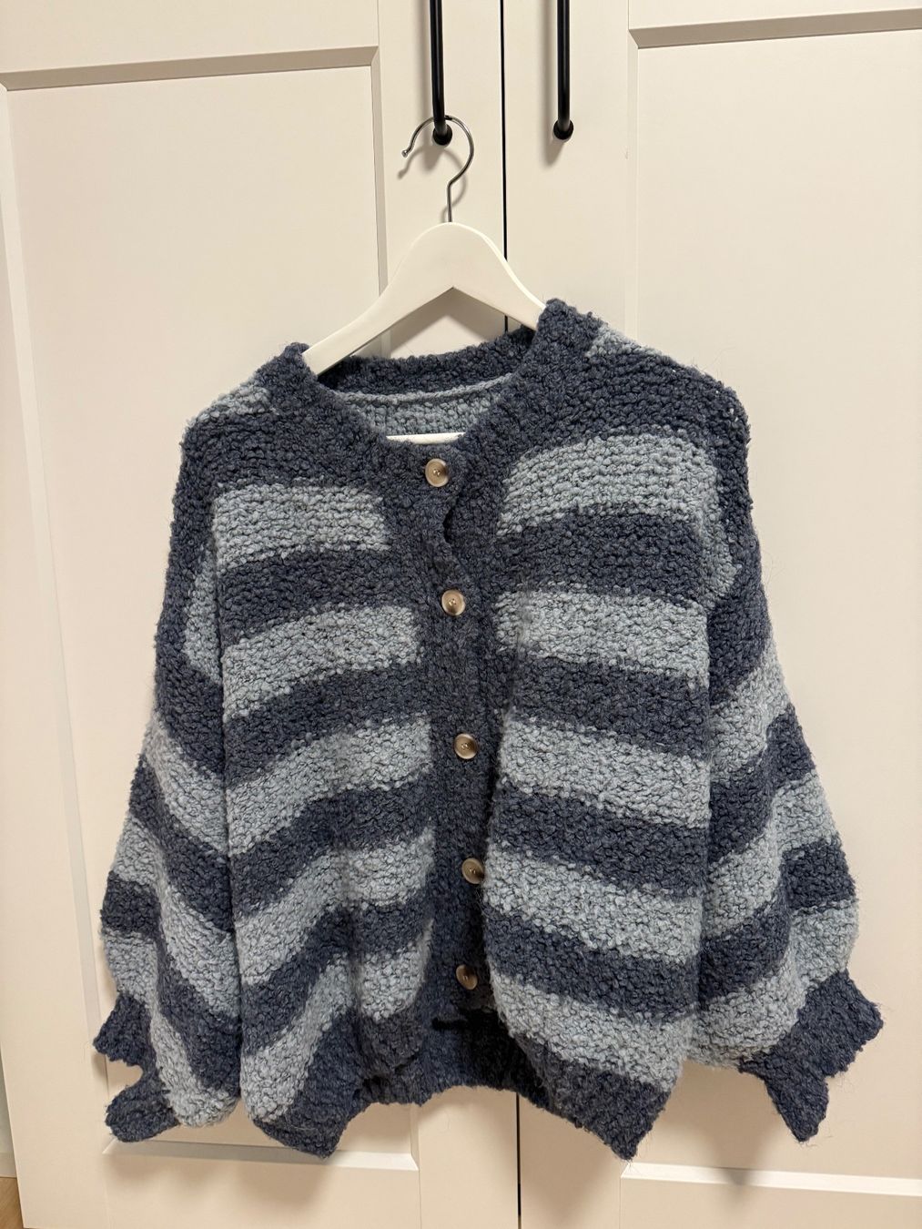 Pulls & Sweat-shirts: Pullover gestreift – Neuf (Voir description) à Vaduz par Christina_97