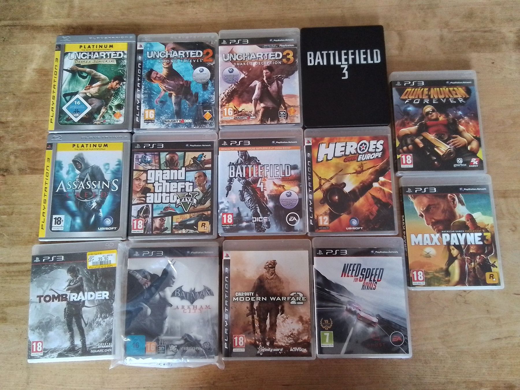 Sony Jeux: 28 Jeux PS3 + 3 manettes – D'occasion à Courgenay par Romano-Athletics 1