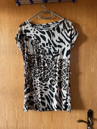 Bluse mt Leopardenprint und Applikationen