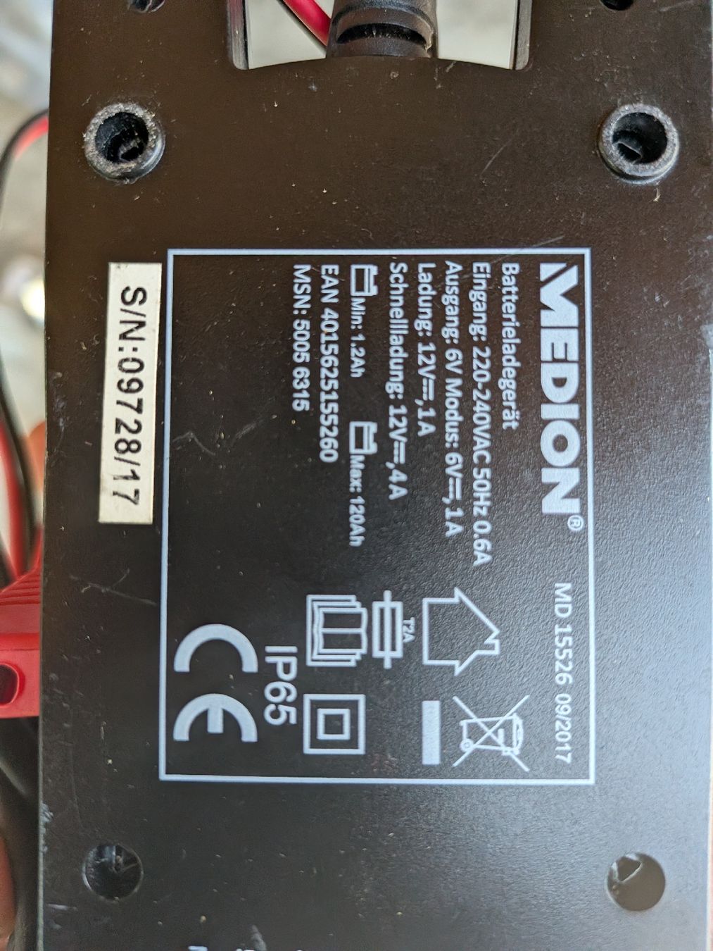 Chargeurs de batterie: MEDION Batterieladegerät MD 15526 – D'occasion à Wengi b Büren par pel_7xtg 1
