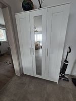 Armoire IKEA BRIMNES  3 portes avec miroir  Bon état