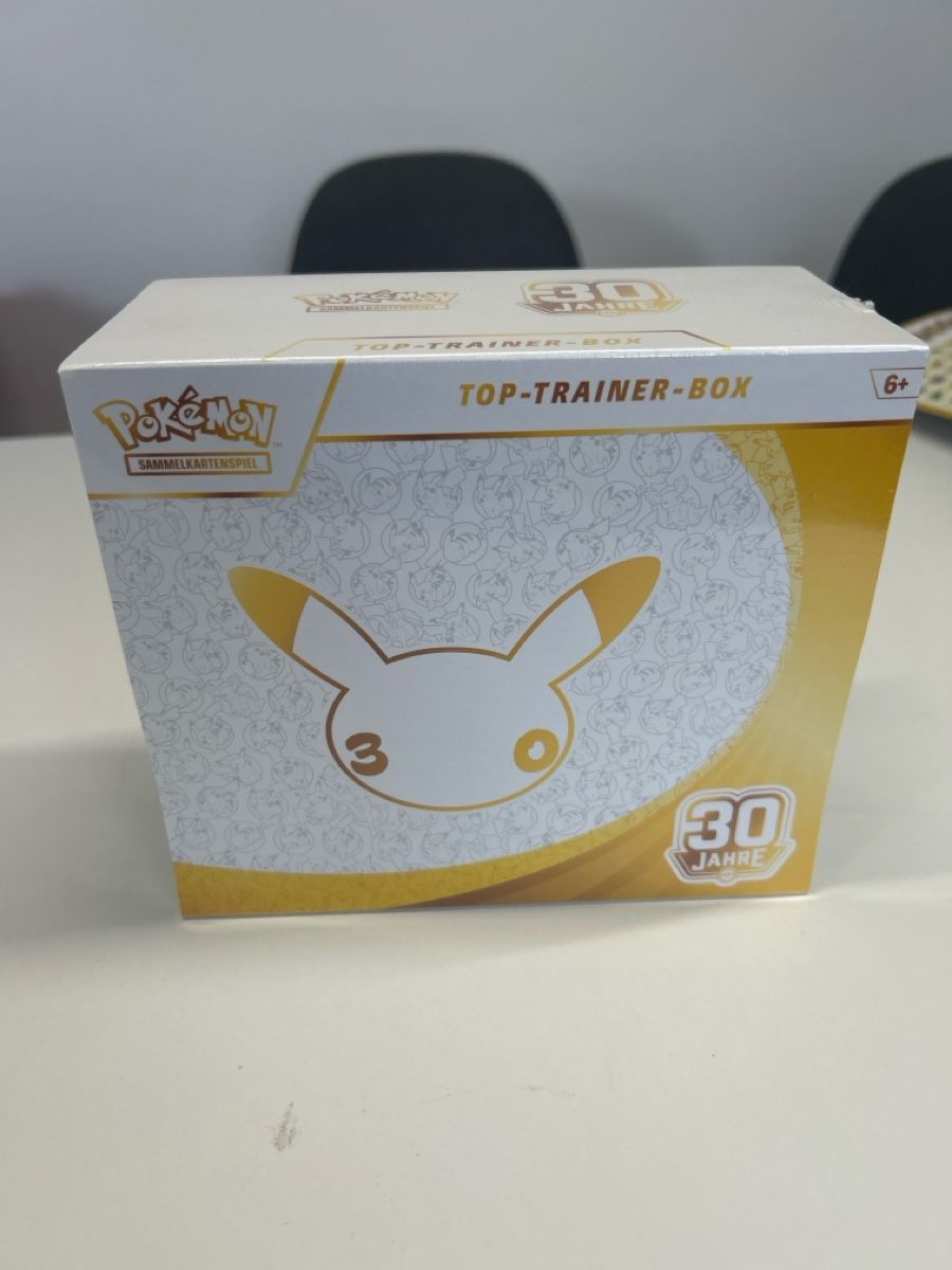 Pokémon Carte collezionabili: Pokémon Elite Trainer Box 30th Deutsch – Nuovo e nell'imballaggio originale da Thun venduto da Goodstuff_1