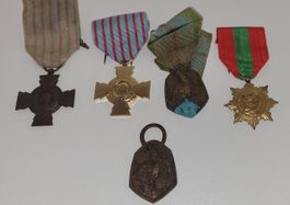 Médailles militaires et médaille de la famille