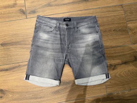 Herren Jeans Shorts Jack & Jones grau Grösse M guter Zustand