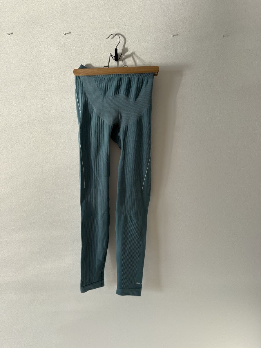 Altra biancheria intima: Salomon Leggins base layer xs – Usato da Losone venduto da Misssslucie