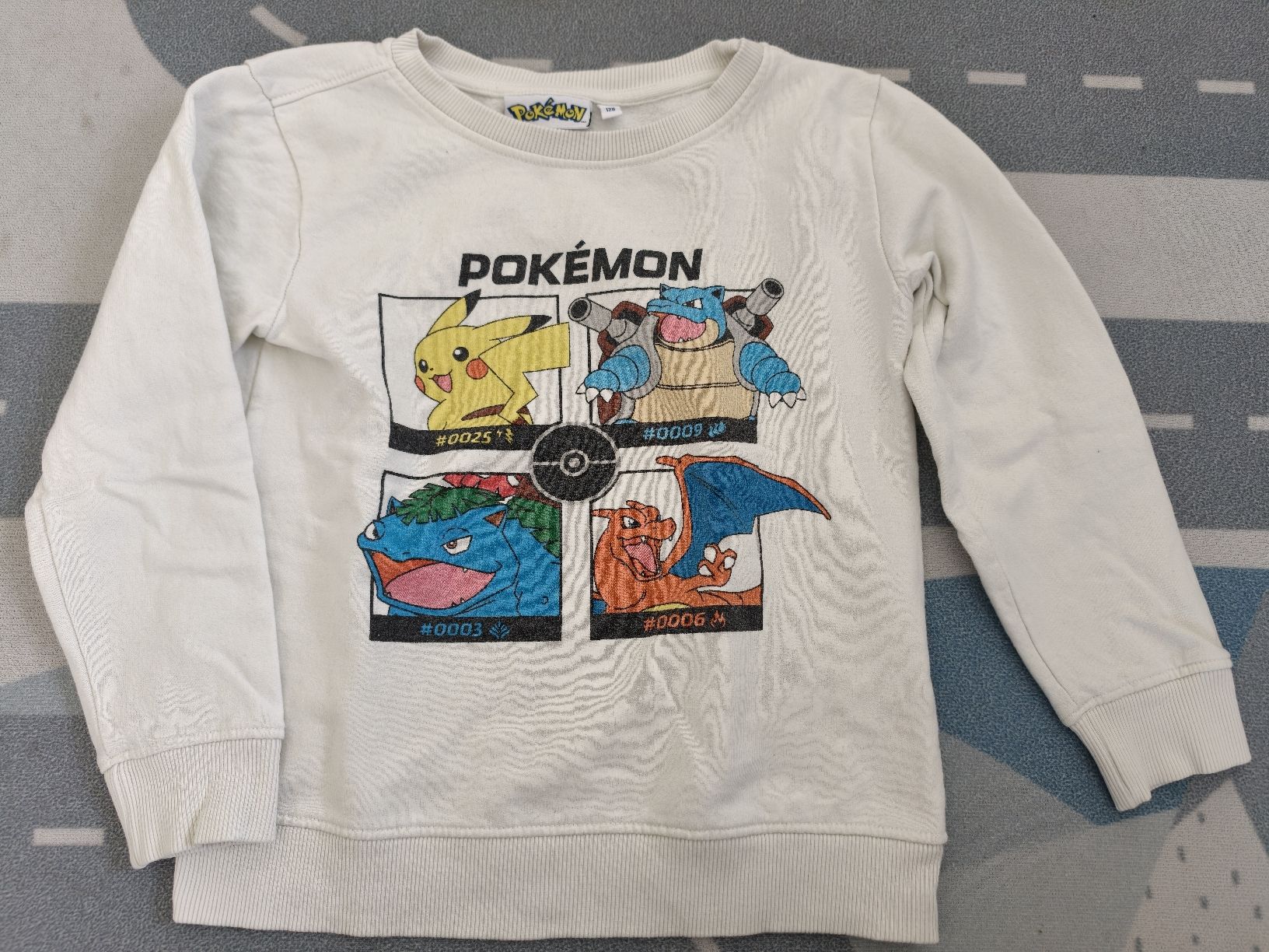 Kleiderpakete & -sets: 6 Pullover Set Kinder Gr. 122/128 gebraucht – Gebraucht aus Naters von Nikii 8