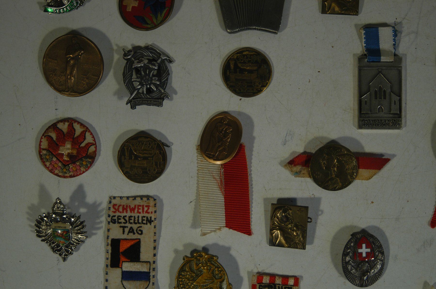 Medaglie: Sammlung: Diverse alte Schweizer Medaillen Anstecker etc. – Usato da Herisau venduto da Wisen 2