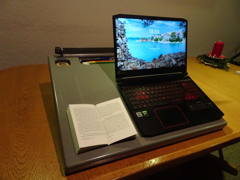 Best HD Pictures about  Tischaufsatz Fr Ein Buch 8 Buchstaben  with No AI Images