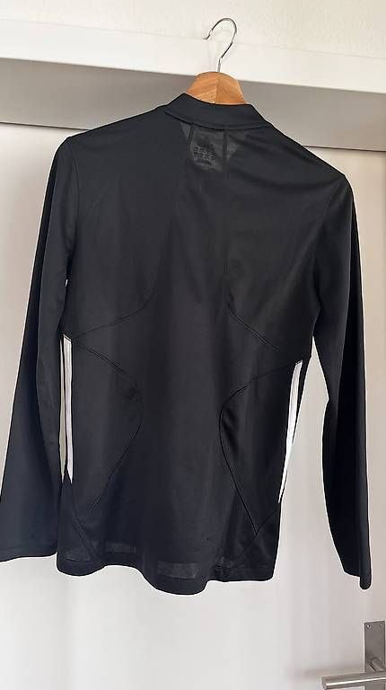 T-Shirts: Adidas Laufshirt Langarm Gr. S – Gebraucht aus Liestal von Schatzsucher90 1