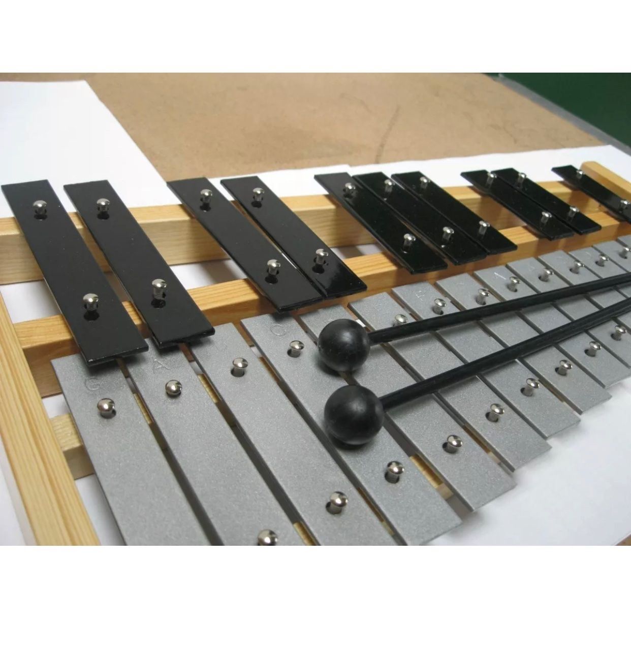 Strumenti musicali: METALLOPHON, Xylophon chromatisch, 25 Kl – Nuovo e nell'imballaggio originale da Amriswil venduto da JaJa-Express 4